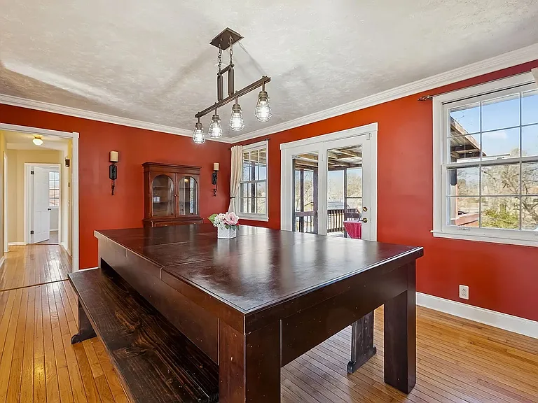 7424 George Gaines Rd — Photo 4