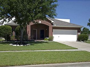9302 Willow Crossing Dr, Houston, TX 77064
