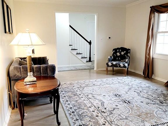 2nd image of 641 Squirrel Hill Dr