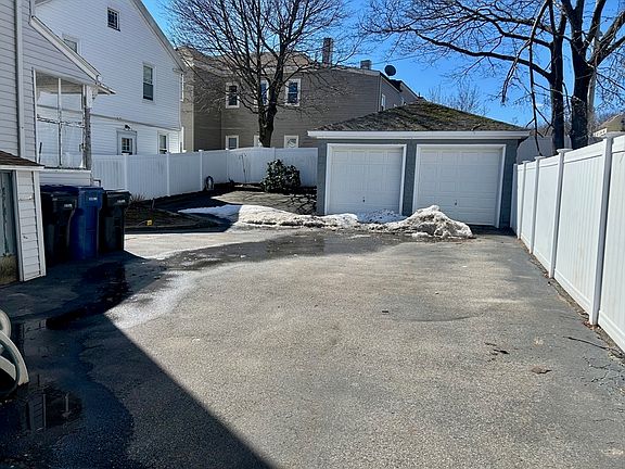 5th image of 1 Dunlap St