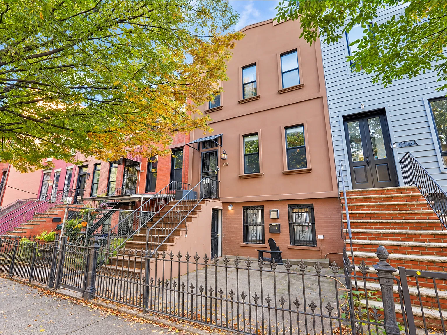 928 Lafayette Avenue — Photo 1