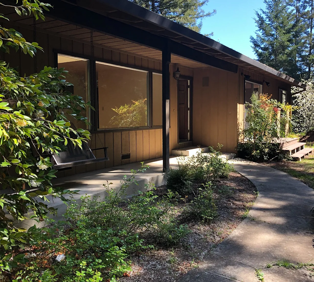 10472 Alba Rd — Photo 1