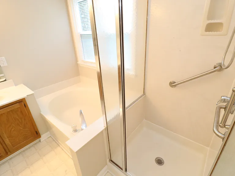 12305 Harcourt Dr — Photo 30