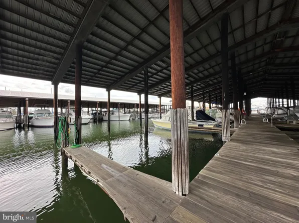 27 Piney Narrows Rd, Chester, MD 21619