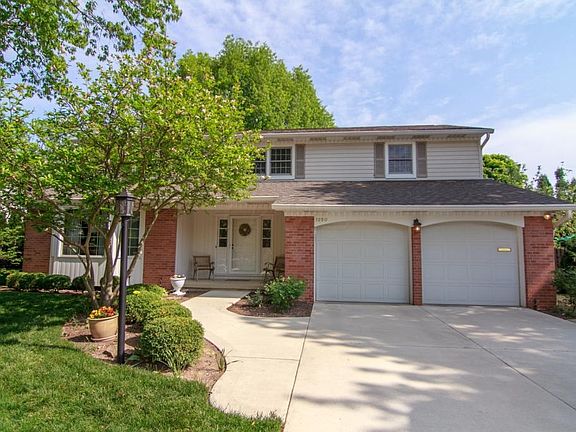2nd image of 1250 Carron Dr