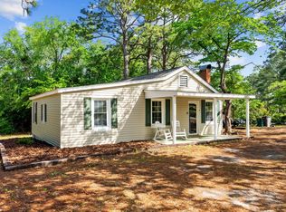 3604 Lake Forest Rd, Hope Mills, NC 28348