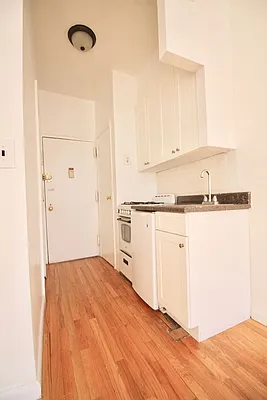 Rented by Rudd Group LTD | media 10