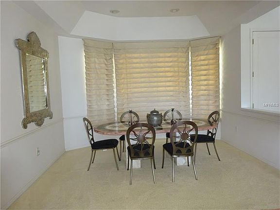 5th image of 7348 Cove Ter