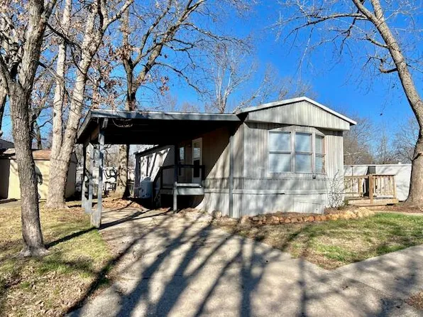 114 English Village, Nixa, MO 65714