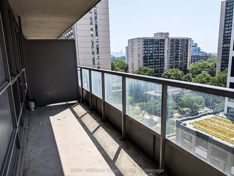 70 High Park Ave #1007 — Photo 31