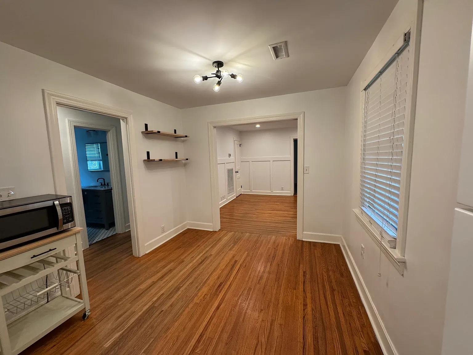 3 bed, 1515 sqft, $2,700 — Photo 4