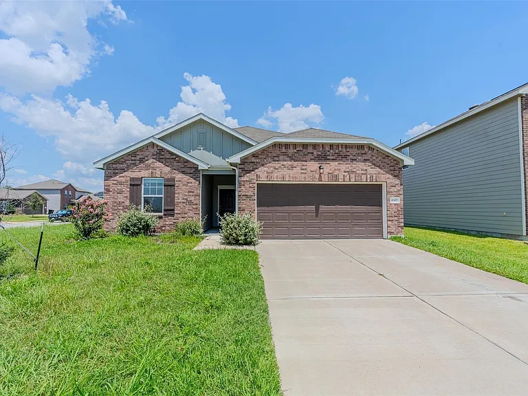 6307 Highland Heights Dr — Photo 2
