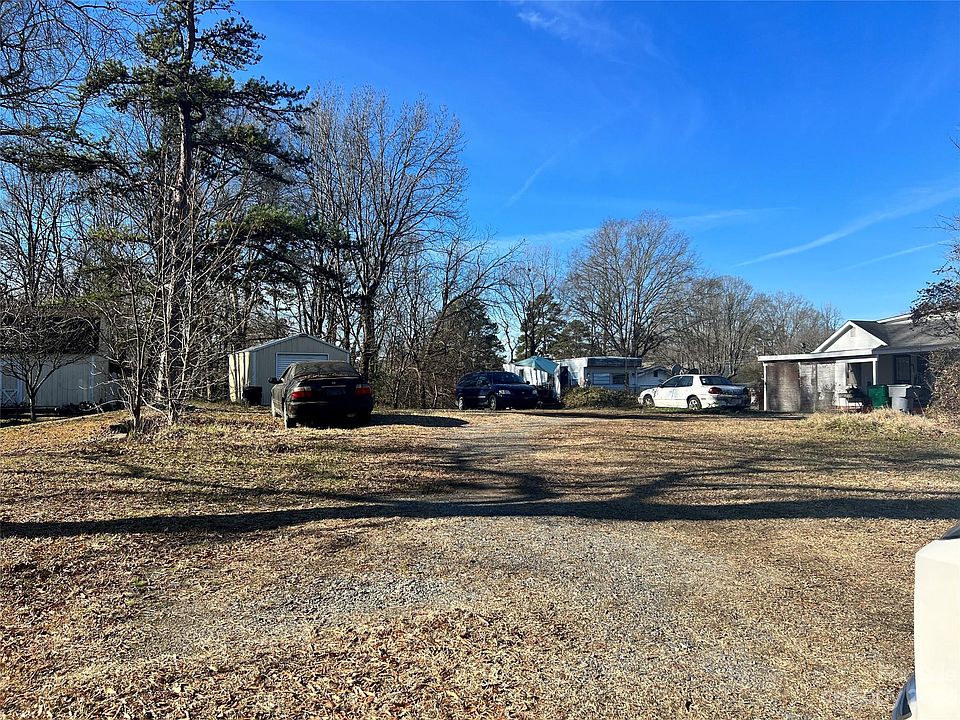 2nd image of 713 Valleydale Rd #135