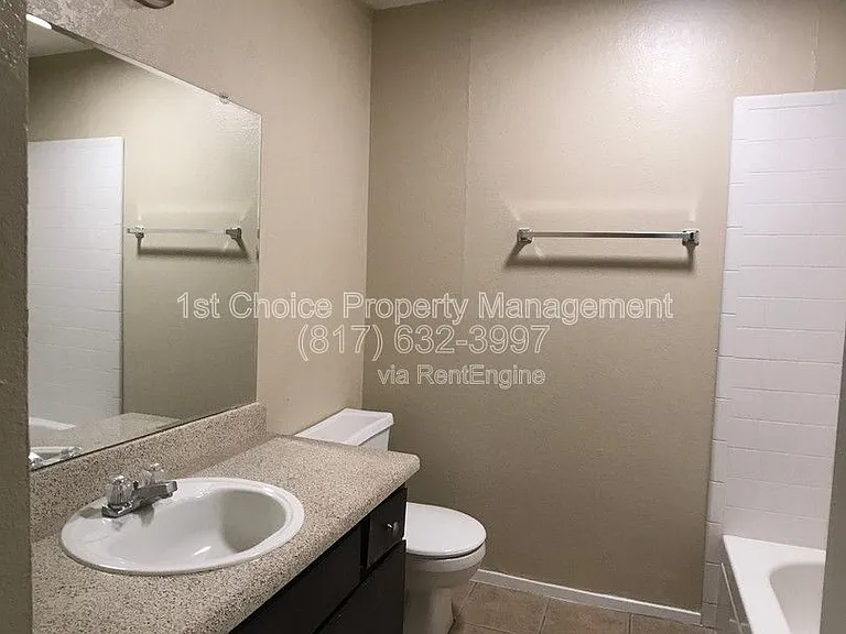 7041 Crosstimbers Ln — Photo 11