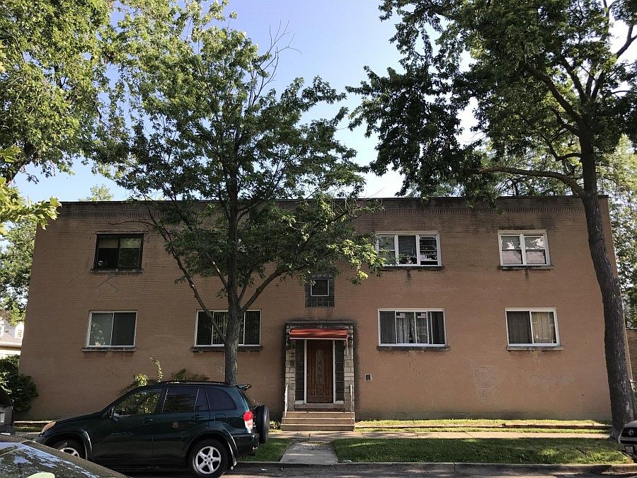 1st image of 2854 W Glenlake Ave