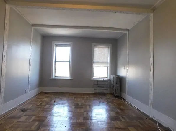 2010 Powell Avenue image 1 of 6