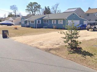 111 Cedarberry Ln, Toms River, NJ 08753