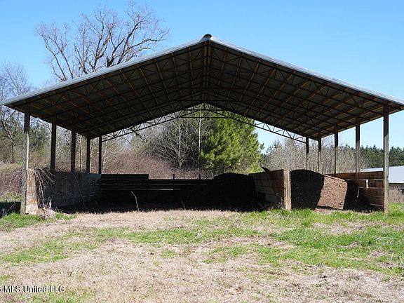 4th image of 3037 Hickory Fellowship Rd