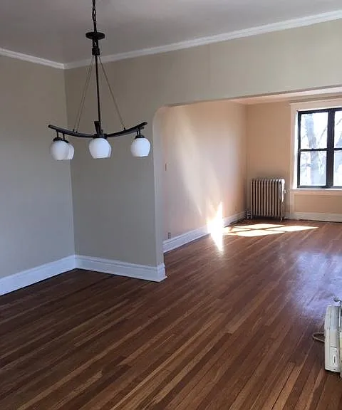 2208 W Berteau Ave #3 — Photo 12