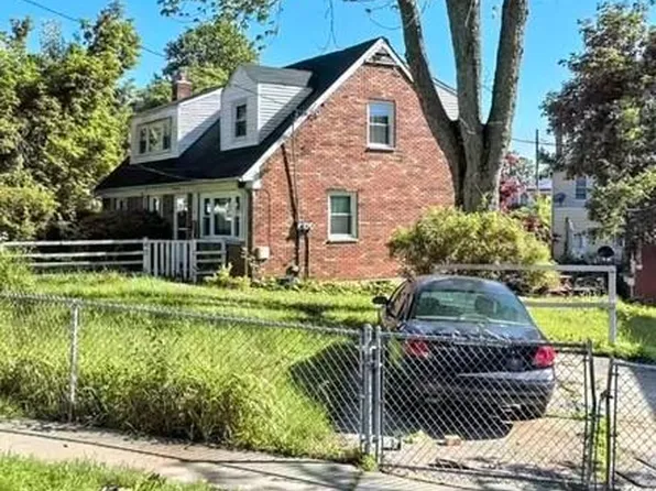 3 Cornell Pl, Staten Island, NY 10304