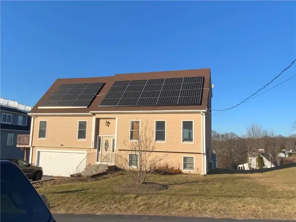 240 Kearns Ave, Tiverton, RI 02878