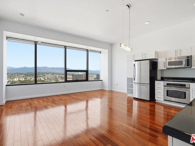 1100 Wilshire Blvd APT 2805, Los Angeles, CA, 90017