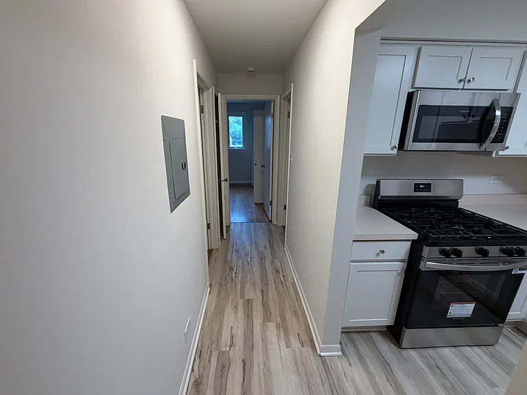 84 W Belvidere Rd — Photo 7