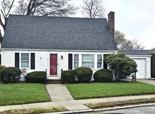 62 Calaman Rd, Cranston, RI 02910