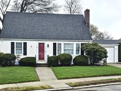 62 Calaman Rd, Cranston, RI, 02910