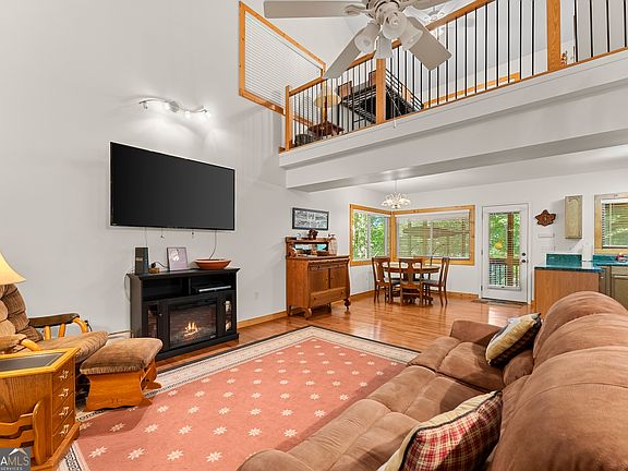5th image of 133 Bleckley Place Ln