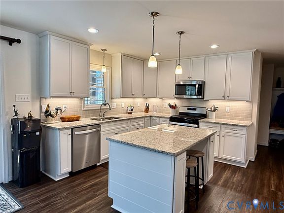 4th image of 2829 Preston Park Way