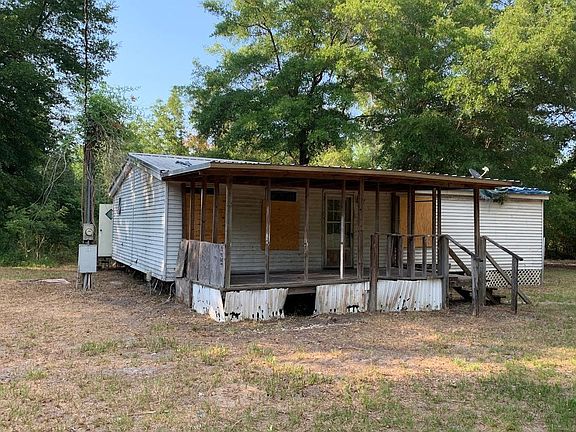 2nd image of 277 SW Mill Ln