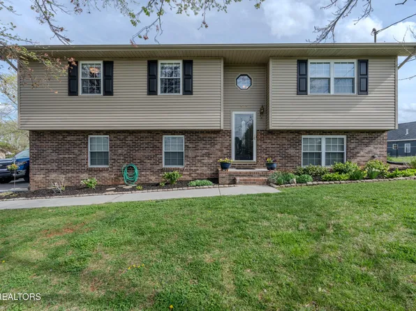 425 4th St, Seymour, TN 37865