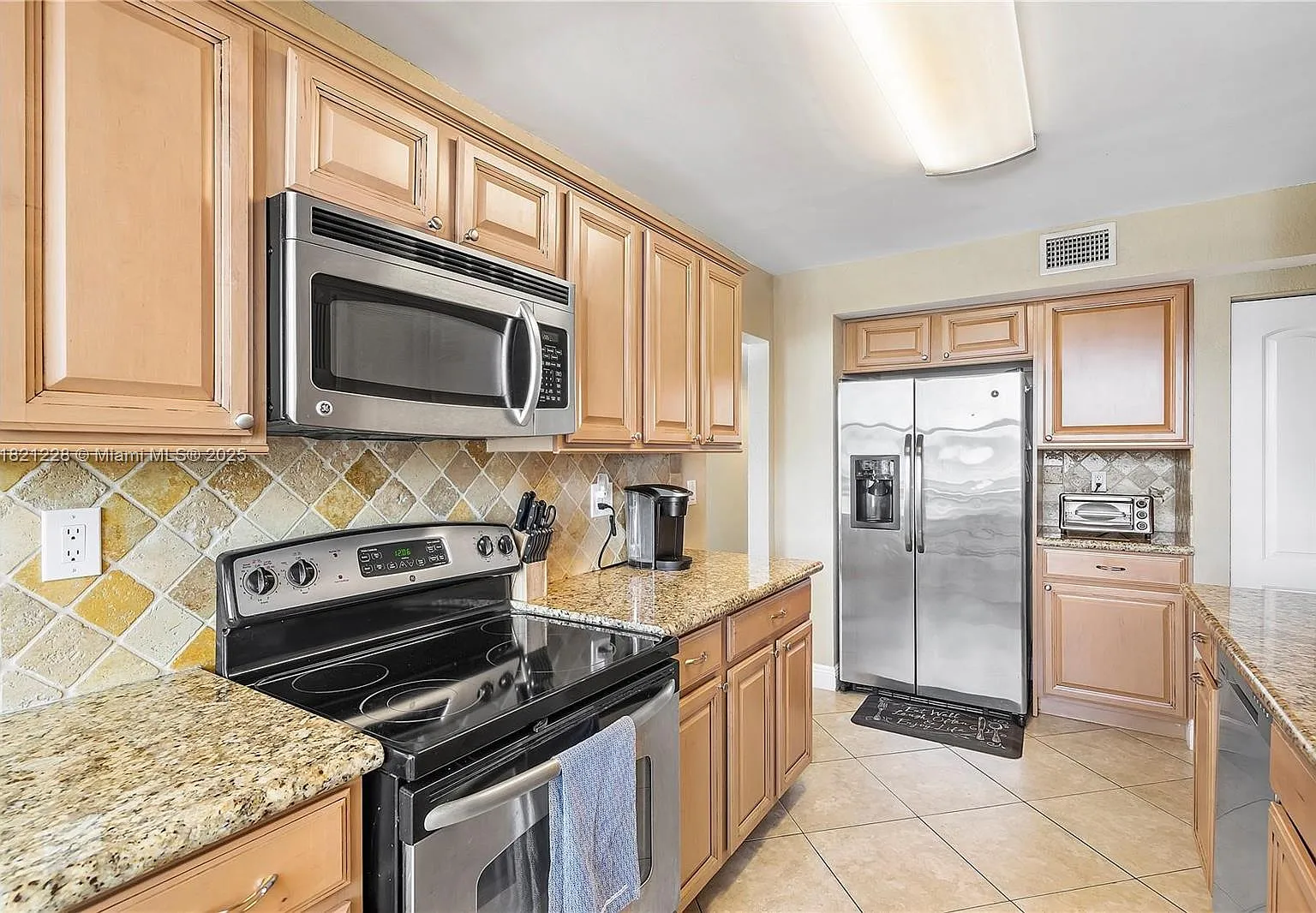 2 bed, 1465 sqft, $3,000 — Photo 3