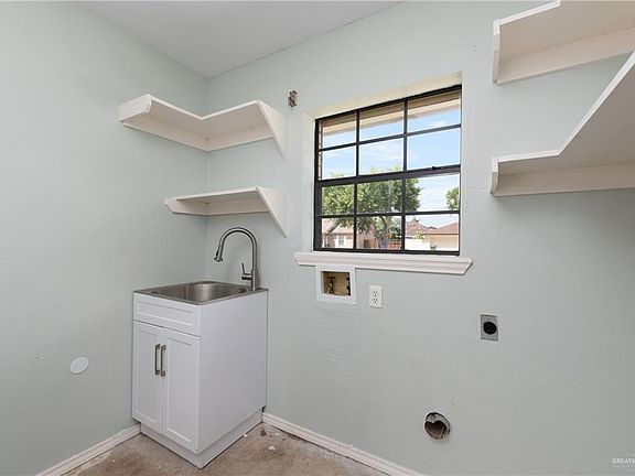 5th image of 318 Rancho Viejo Blvd