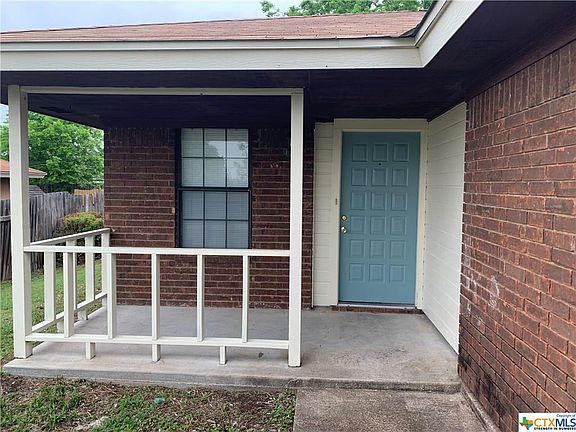 3rd image of 3006 Panhandle Dr
