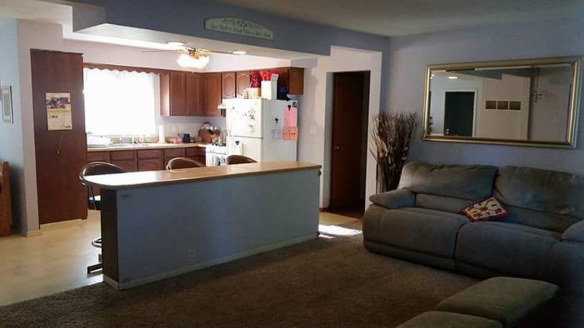 2nd image of 206 S Vine St