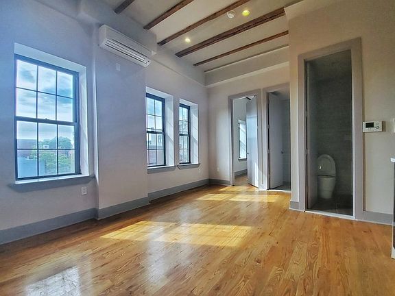 2nd image of 279 Bedford Ave #O17