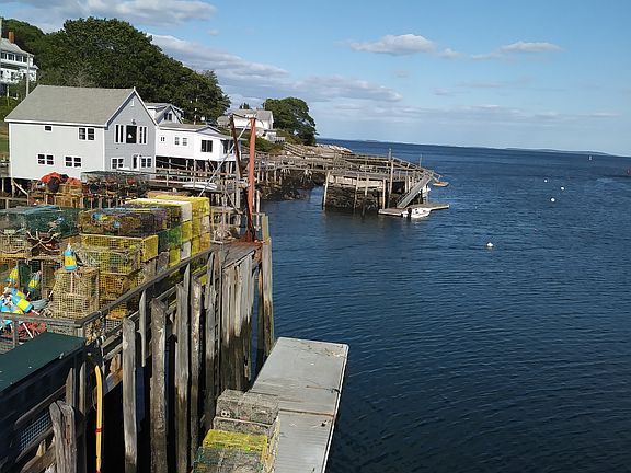 Lobster dock at Shaw's Wharf