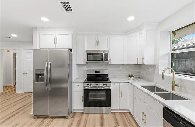 110 Jules Ave — Photo 6