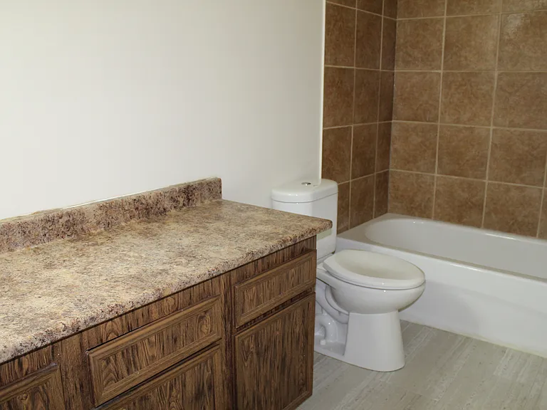 615 Confederation Dr — Photo 16