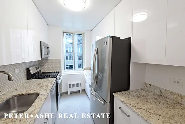 Rented by Peter Ashe | media 6