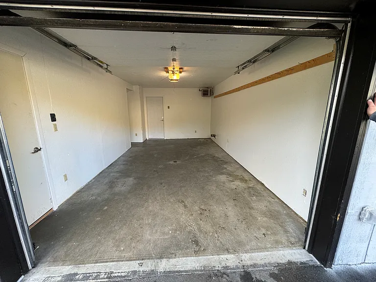 1024 Boston St #1024 — Photo 7