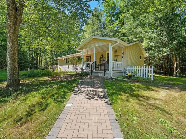 N8775 Boat Landing Rd, Wausaukee, WI 54177