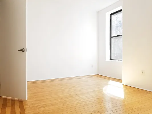 Rented by Corcoran | media 21