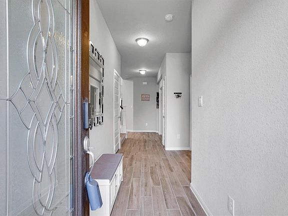 4th image of 24758 Levante Dr