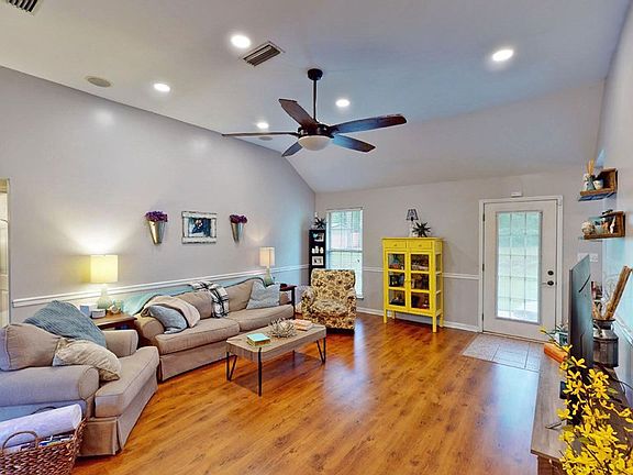 5th image of 154 Sunrise Cir