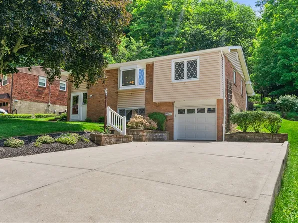 2056 Holiday Park Dr, Pittsburgh, PA 15239