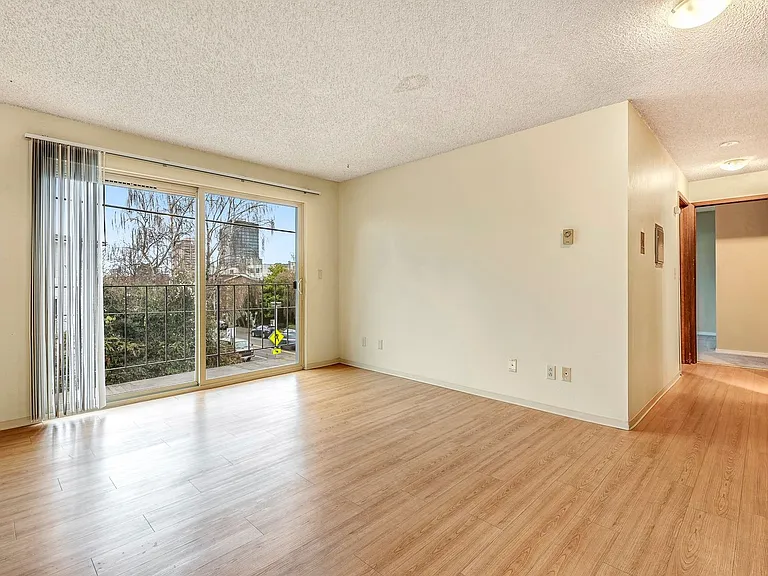 Stonebridge Apartments — Photo 77