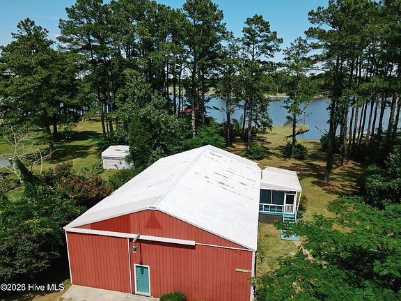 3rd image of 170 Zinkie Lane